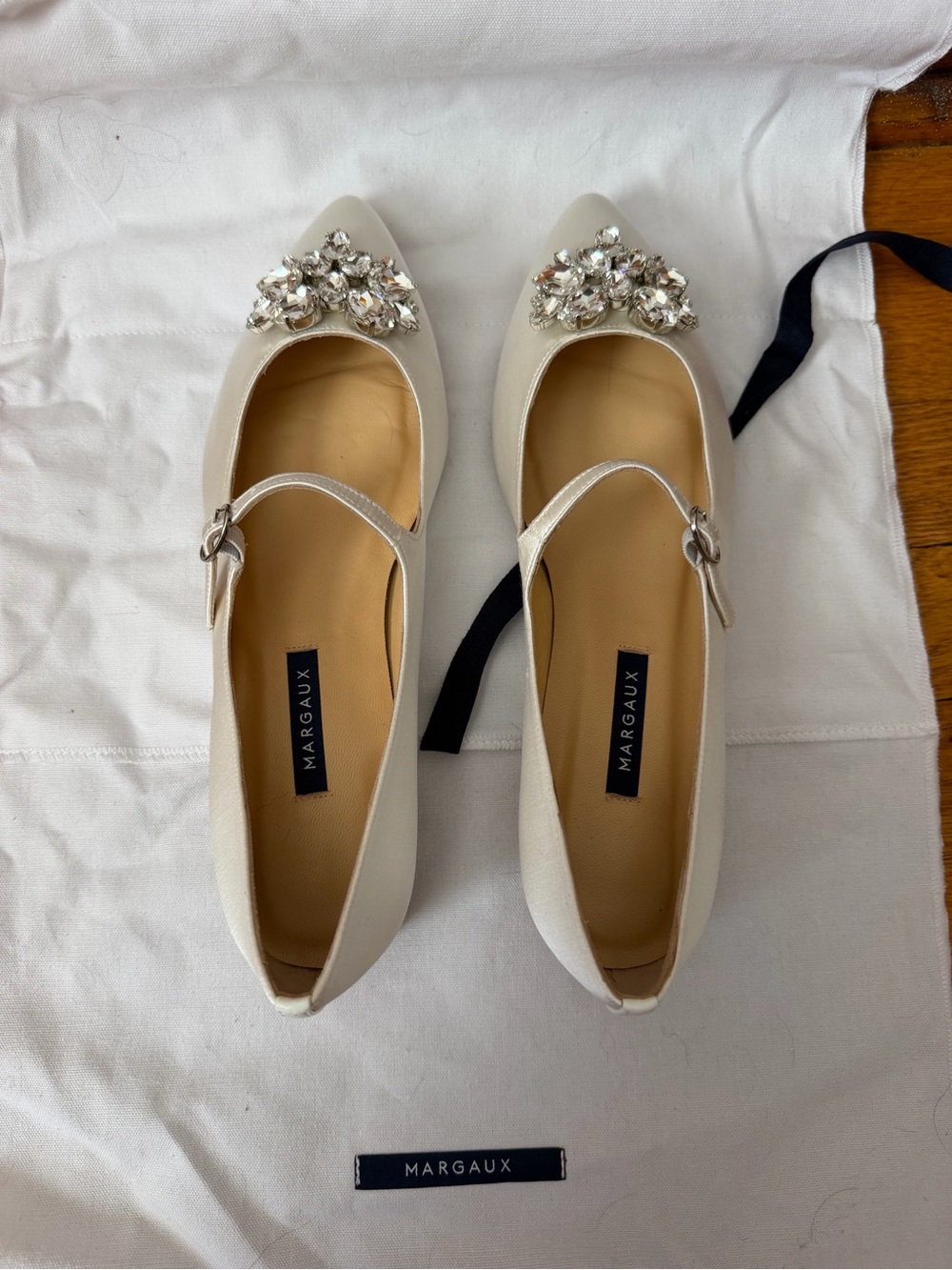 NWT Margaux Ivory Crystal Mary Jane Flats